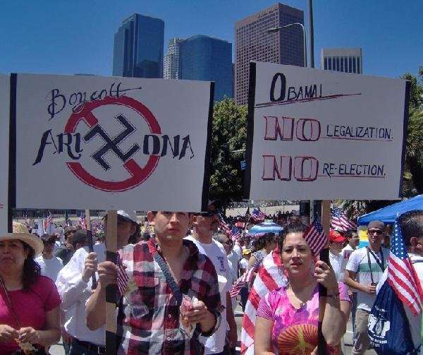 http://www.immigrantsolidarity.org/MayDay2010/Photos/LA/LA-3.jpg