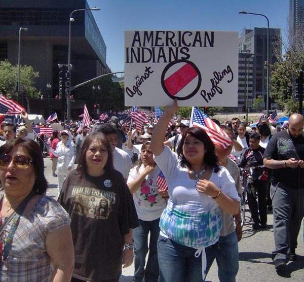 http://www.immigrantsolidarity.org/MayDay2010/Photos/LA/LA-4.jpg